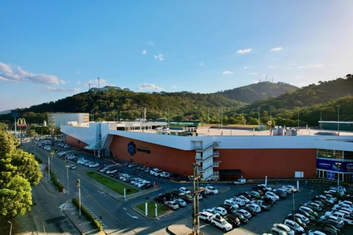 Shopping Vale do Aço